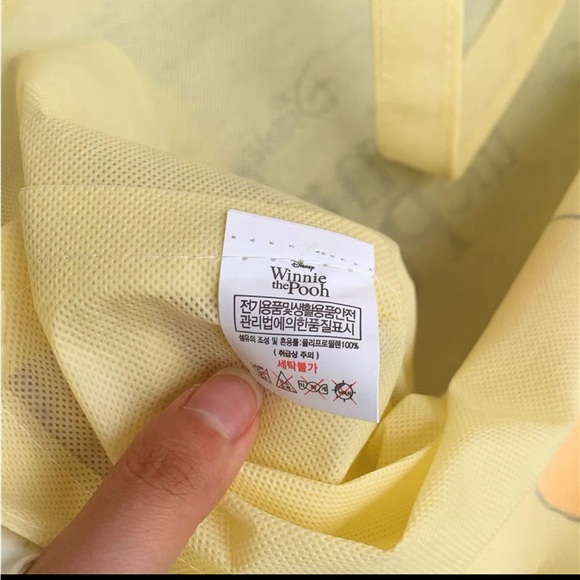 Add on +$8 ❤️ NWOT :Winnie the Pooh reusable shopping bag - Picture 4 of 4